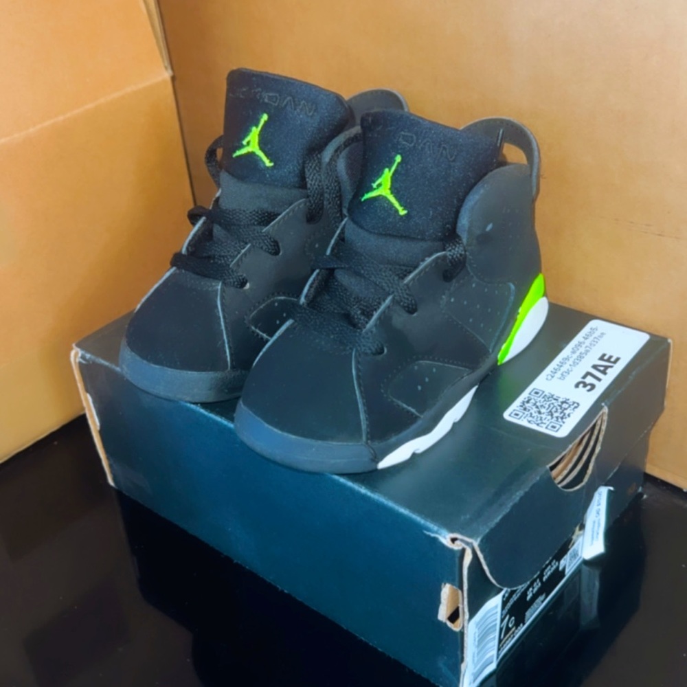 Air Jordan 6 Retro TD 'Electric Green'